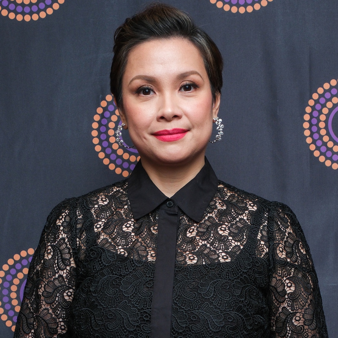 Disney Singer Lea Salonga Calls Out Fans Who Snuck Backstage For a Pic